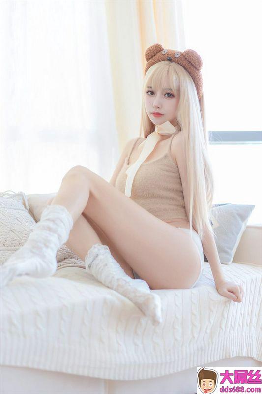 COSPLAY 喵喵小熊软糖