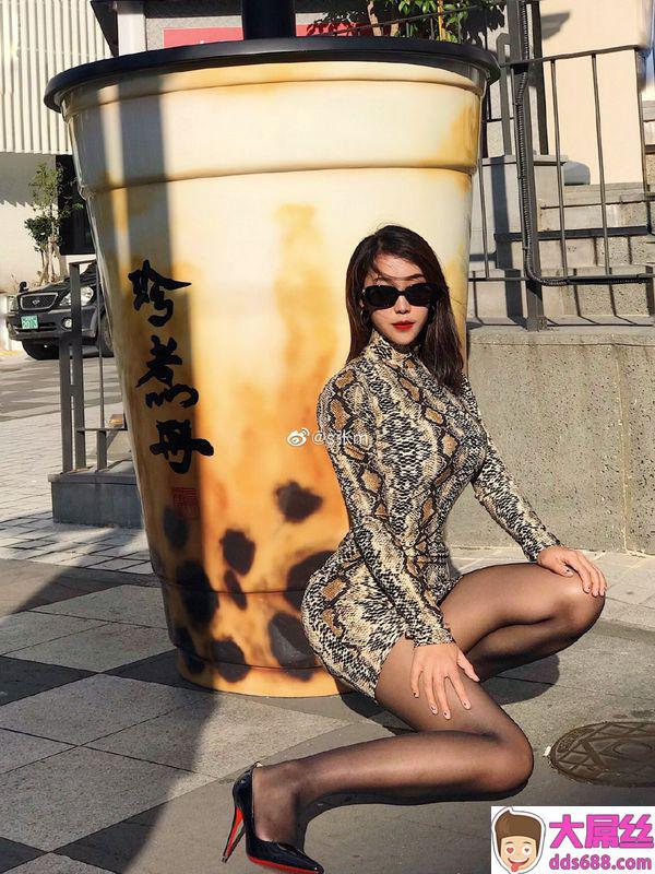 网路收集系列福利姬爆乳女神小范冰冰推特魅惑私拍合集大尺度VIP福利帖3