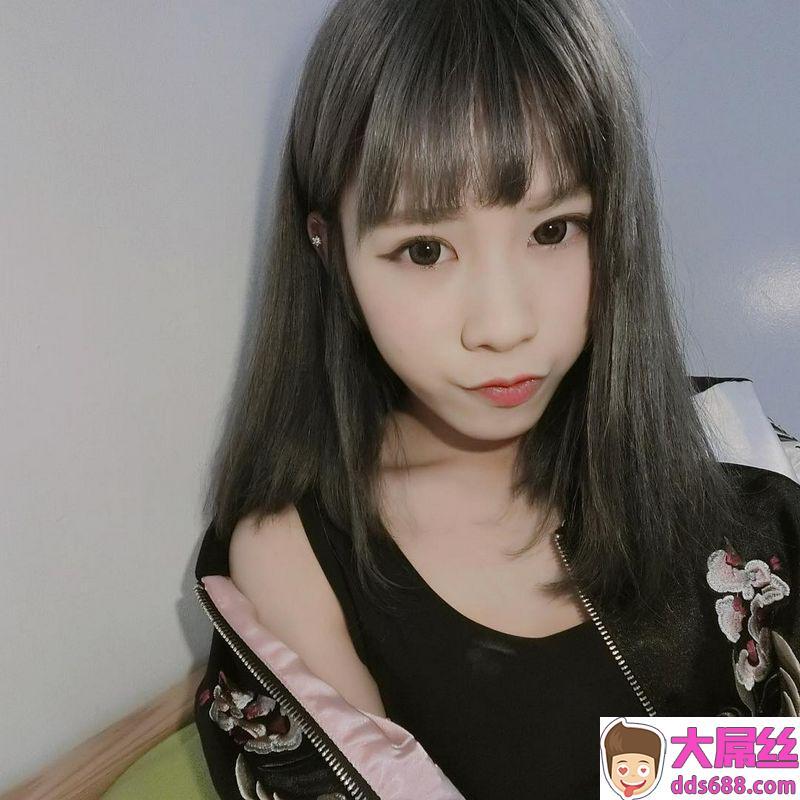 17岁可爱少女!如果我女儿这么正我一定不会让他出门