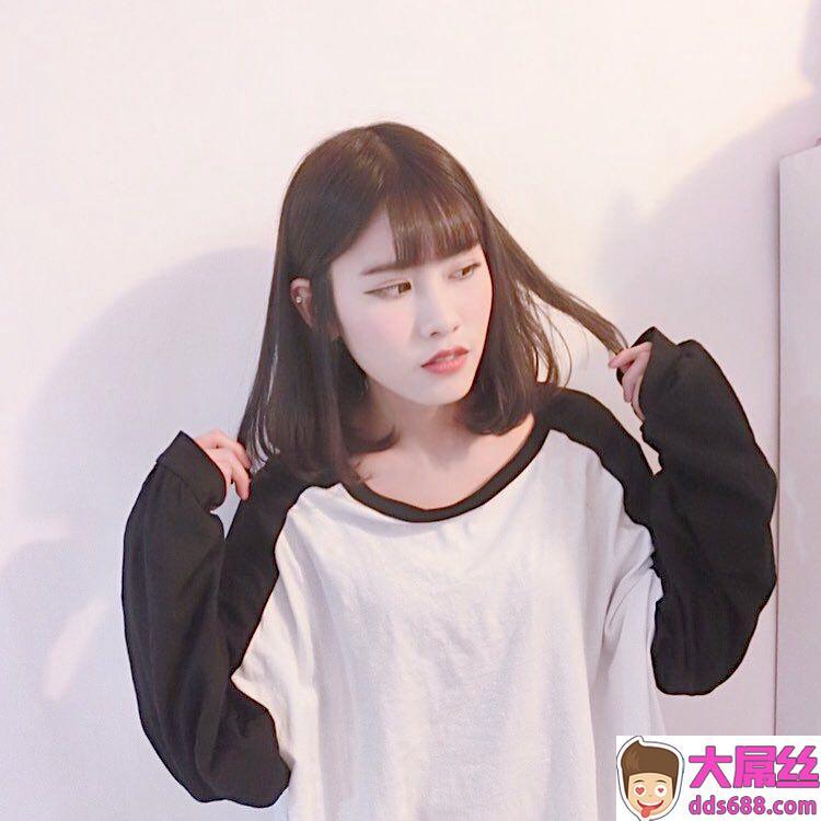 17岁可爱少女!如果我女儿这么正我一定不会让他出门