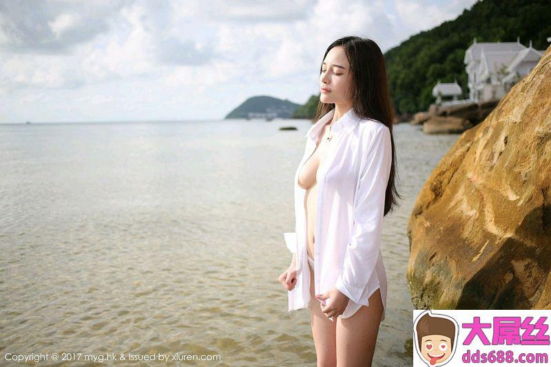 女神唐琪儿il心愿旅拍海边真空白衬衫秀豪乳诱惑写真