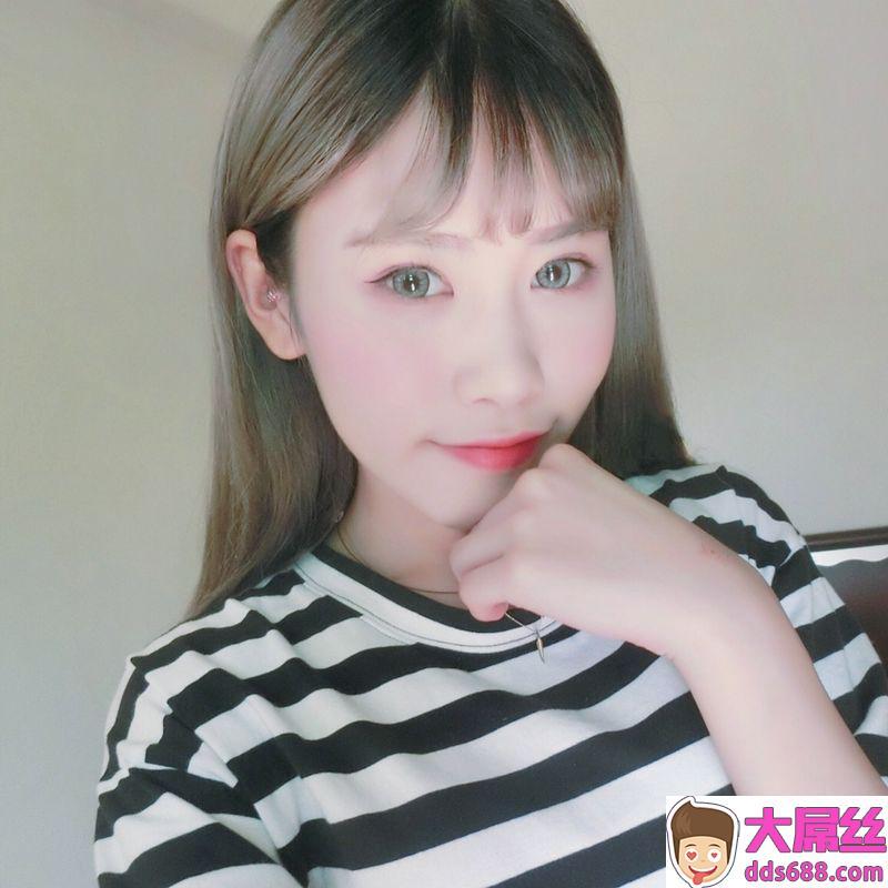 17岁可爱少女!如果我女儿这么正我一定不会让他出门