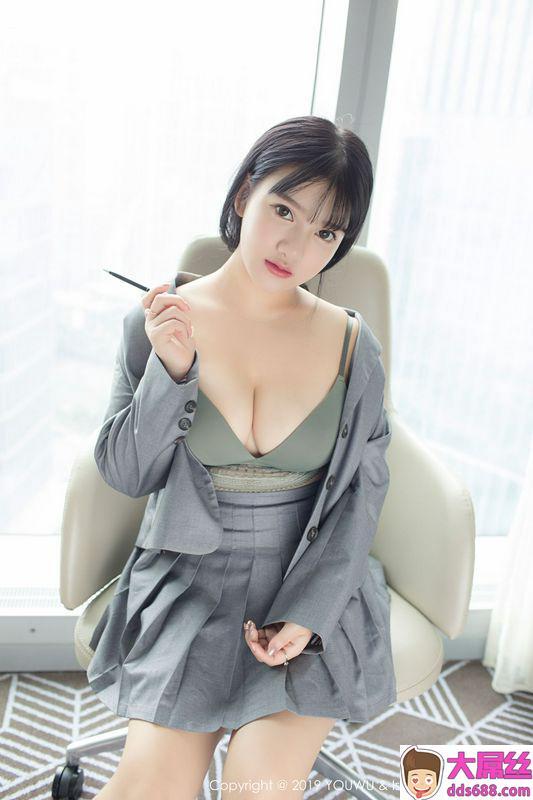 童颜巨乳小尤奈完美身材巨大诱惑