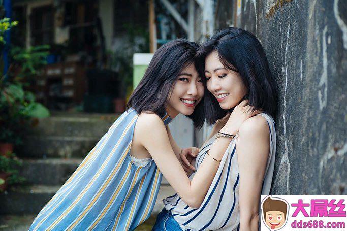 双胞妹子TwinsShin谷谷颜值加上美乳超母汤