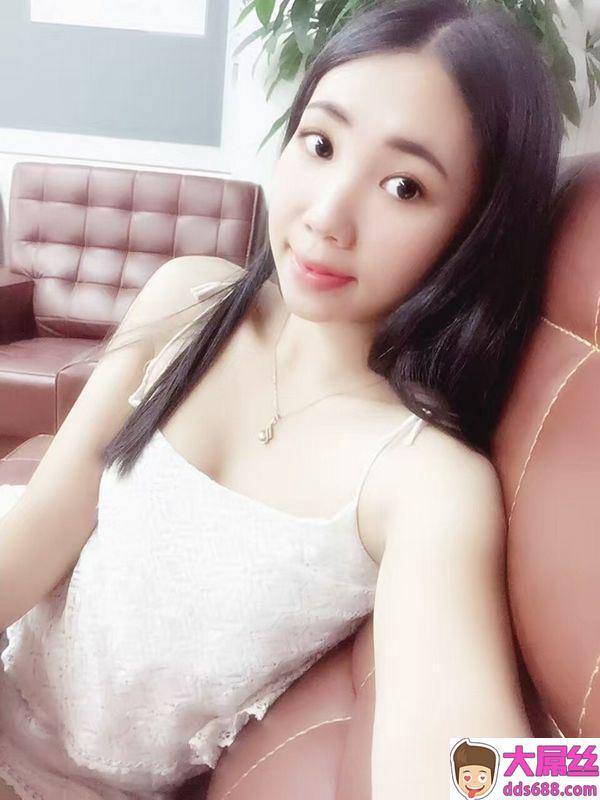 新婚妻掉手机执到宝就爆出来